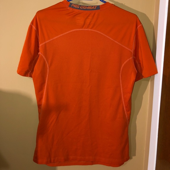 *NIKE* Orange dry fit tshirt - Picture 3 of 3
